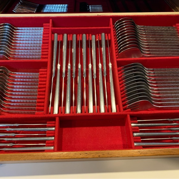 Vintage Flatware Set - Picture 2 of 5